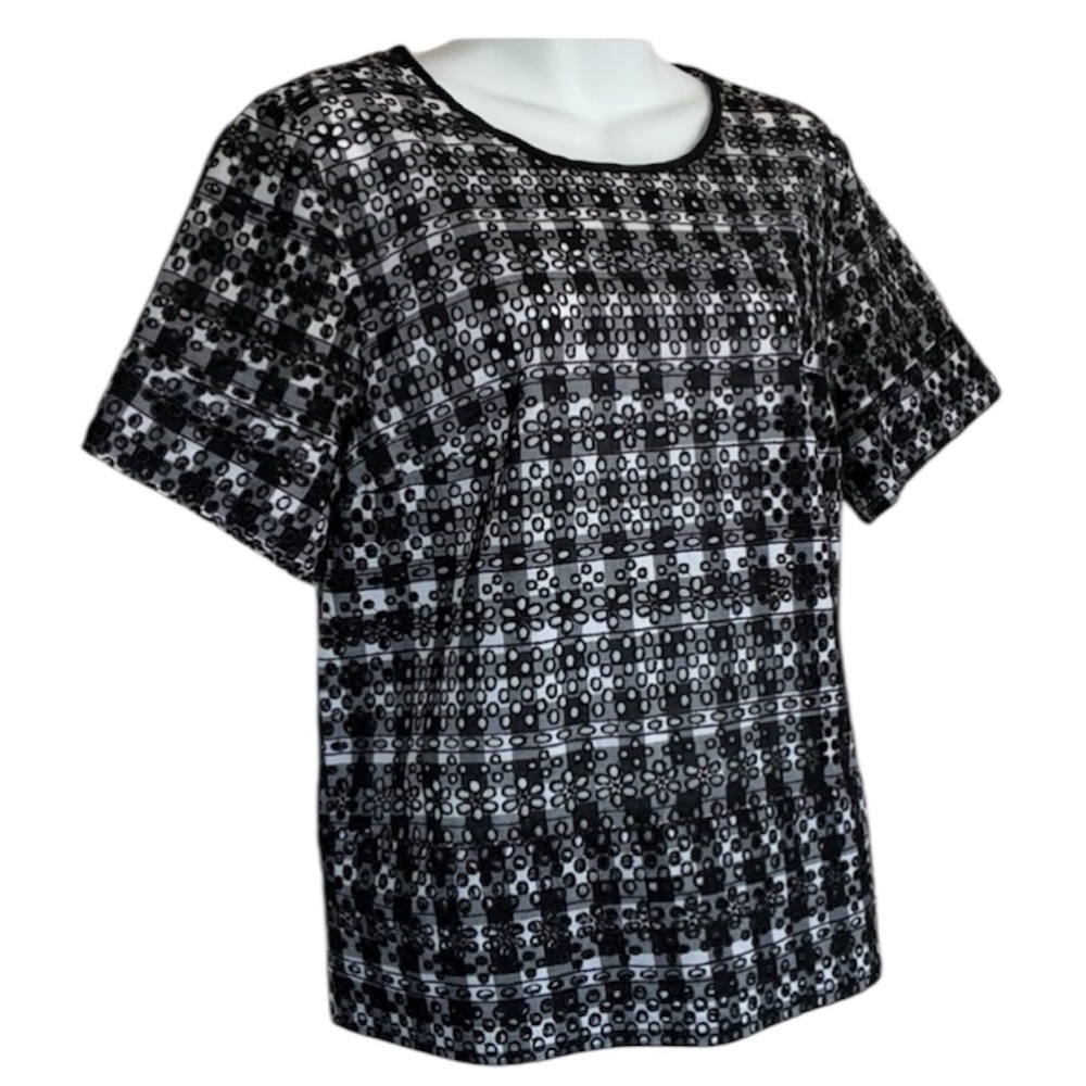 Michael Kors top, Women's, L, Crisp black/white, eyelet, short sleeve, zip EUC